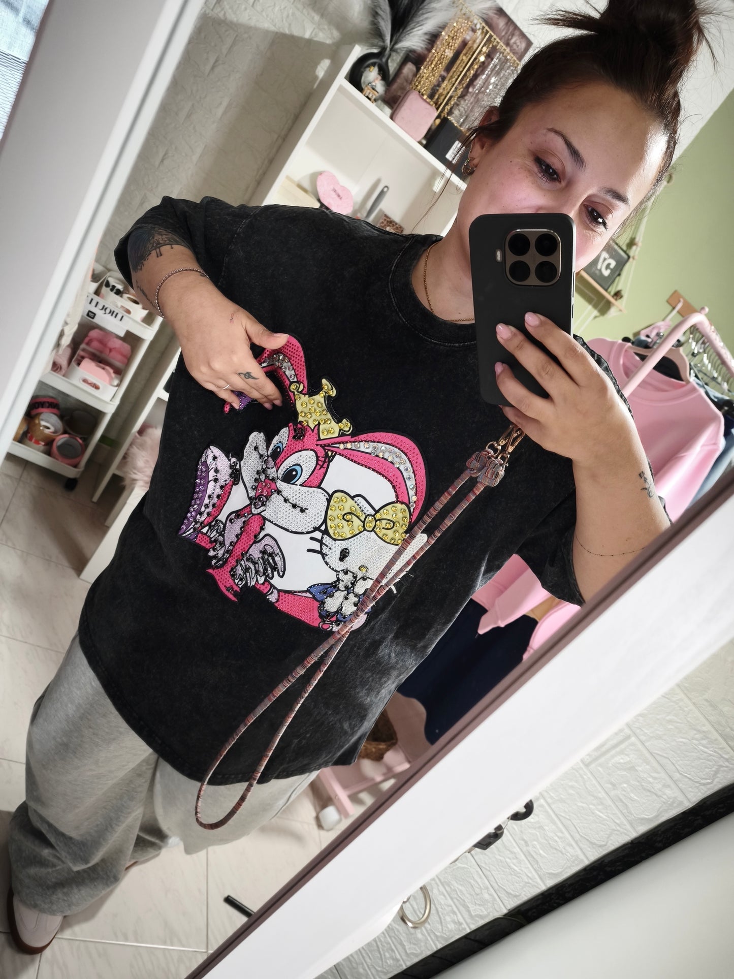 Camiseta Oversize Bugs & Kitty - Negro Acid Wash Strass