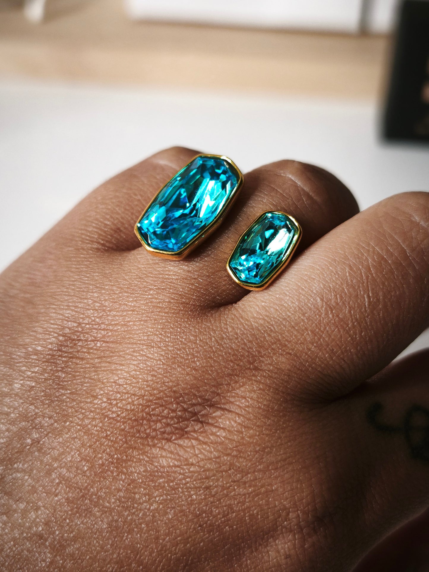 Anillo Esmeralda Azul
