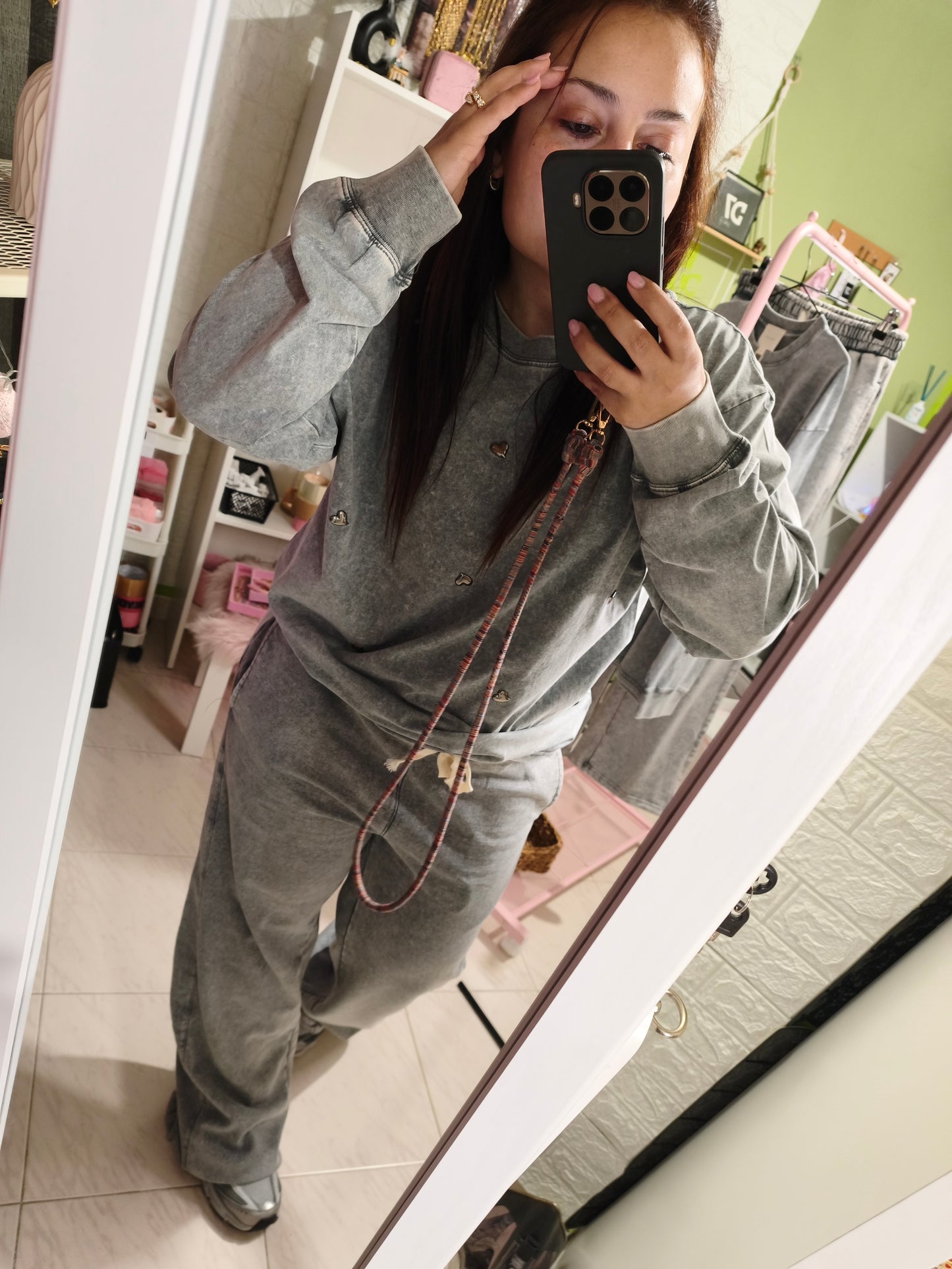 Sudadera Alma Tachuelas Acid Wash