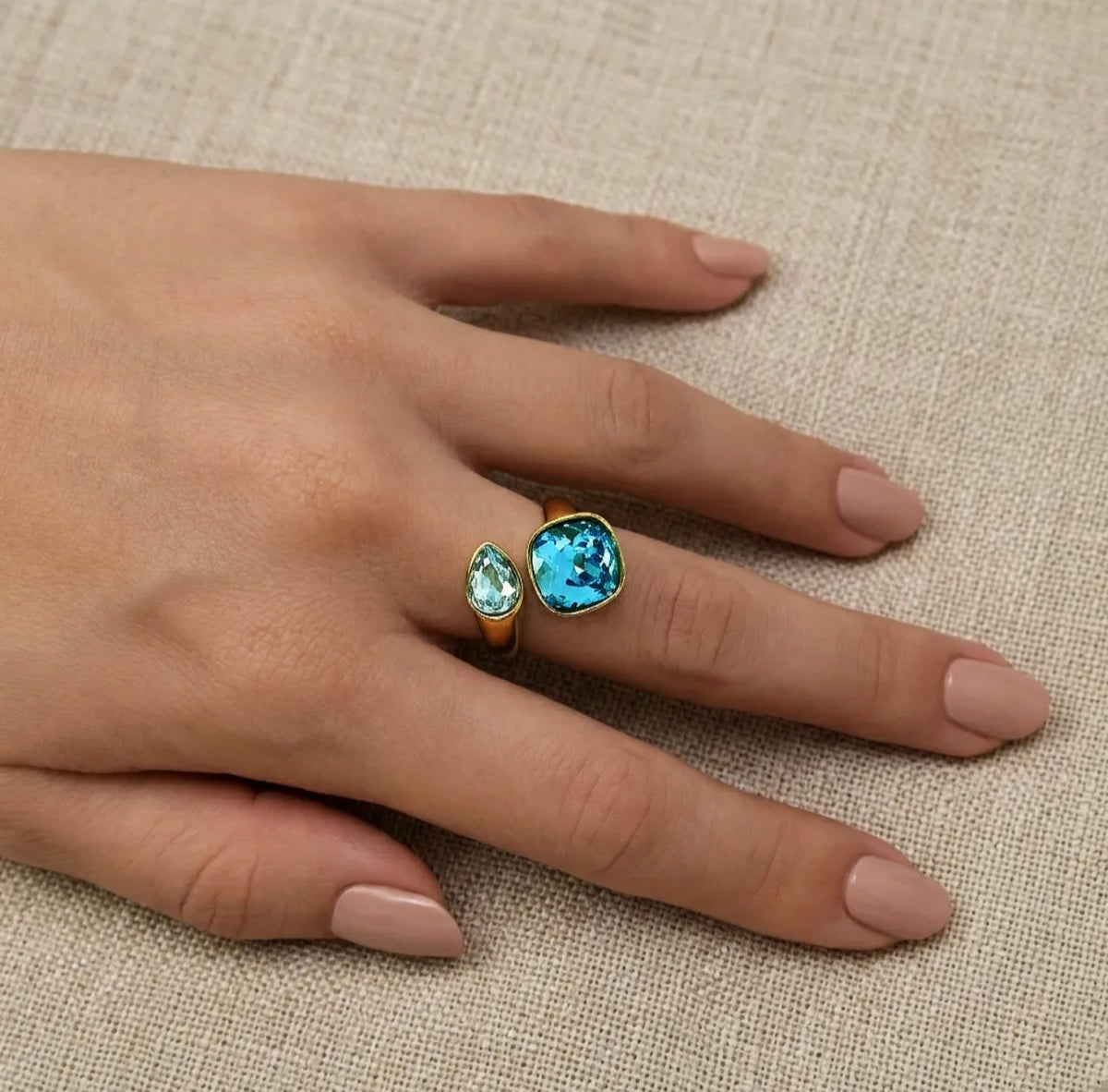 Anillo Yasmin Azul - PREVENTA