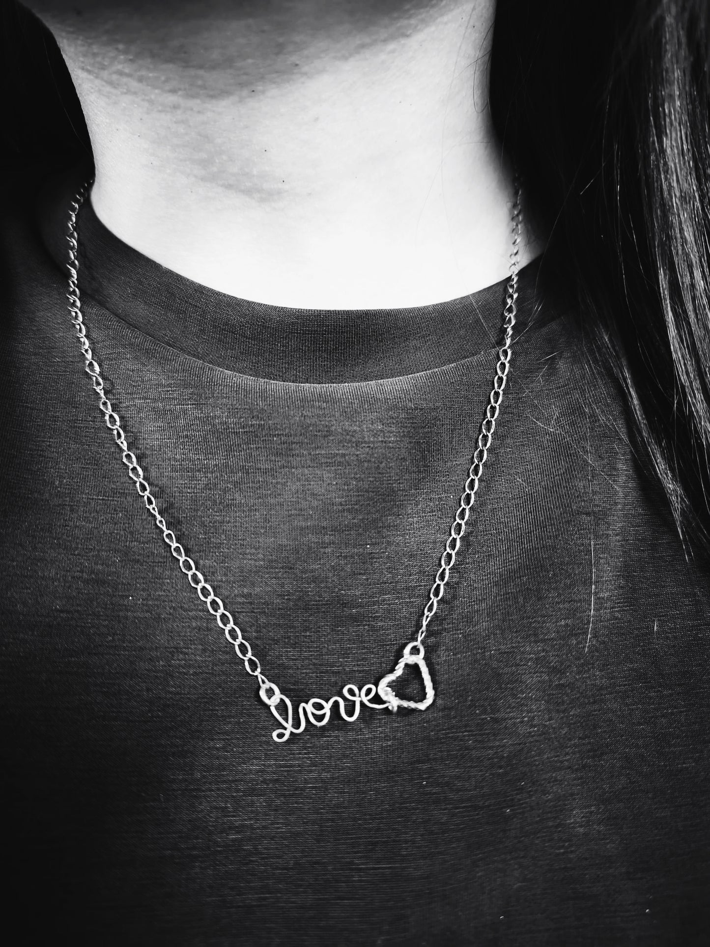 Collar LOVE Lettering ORO - AURA x D7