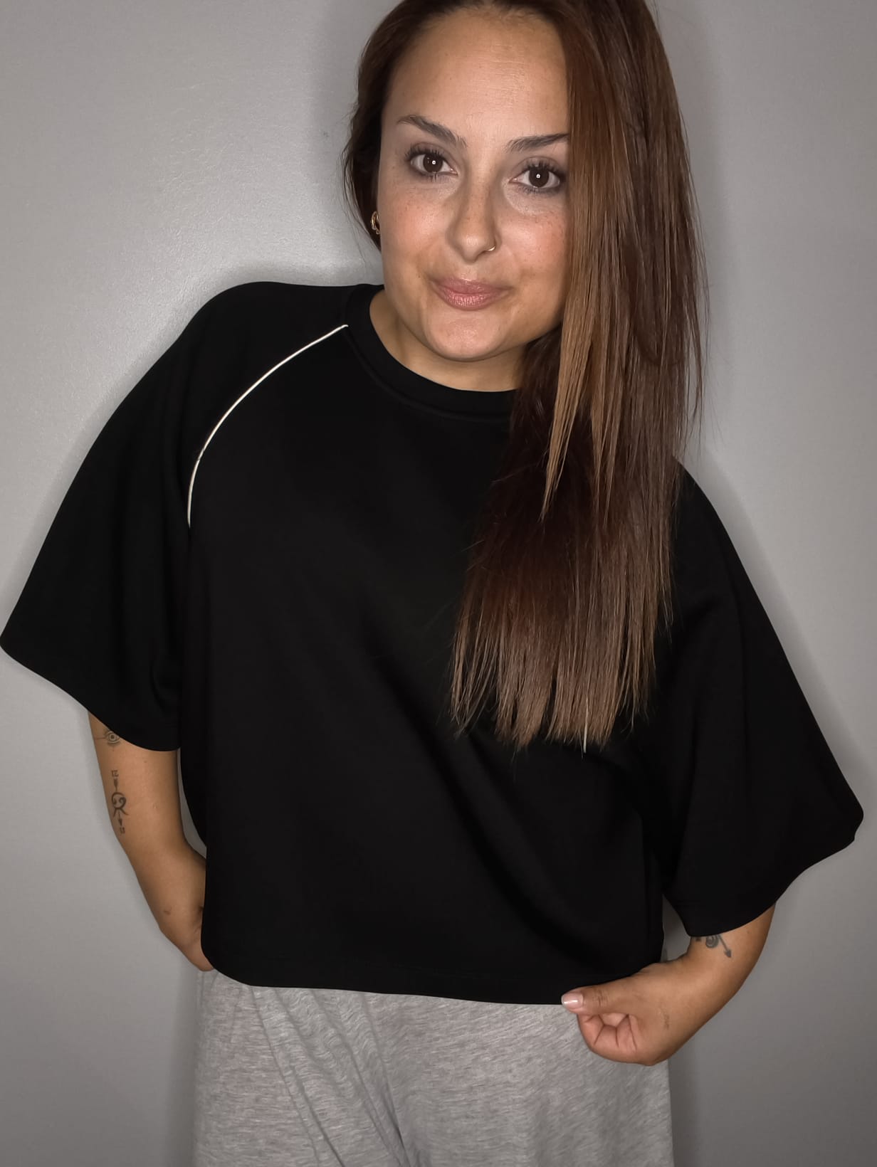 Camiseta Oversize Boxy Negro Lumina