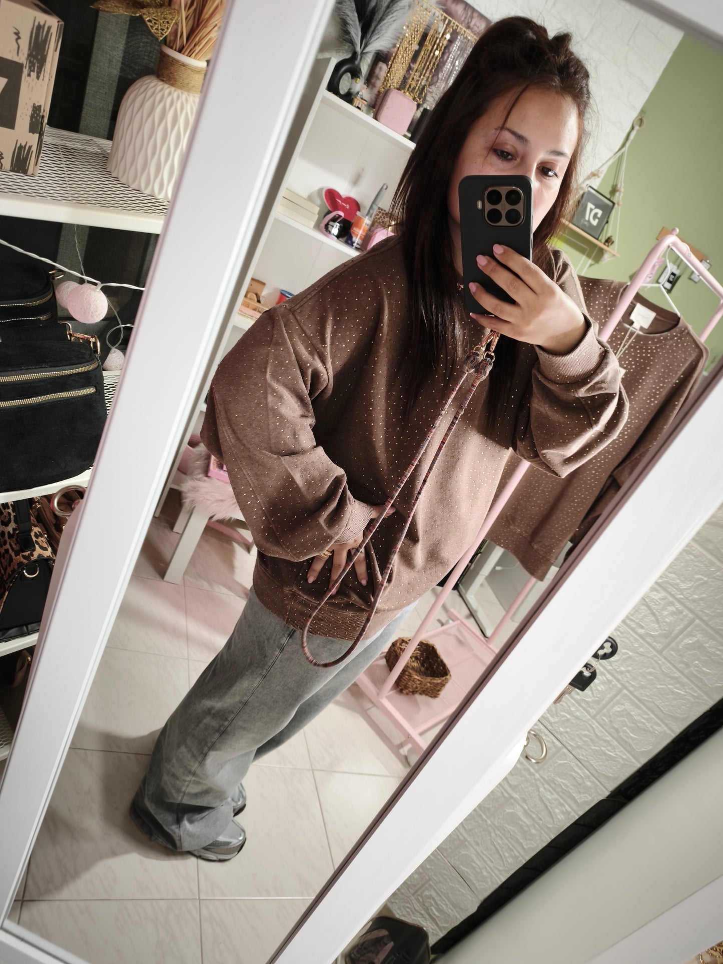 Sudadera Queen Strass Marrón Lavado