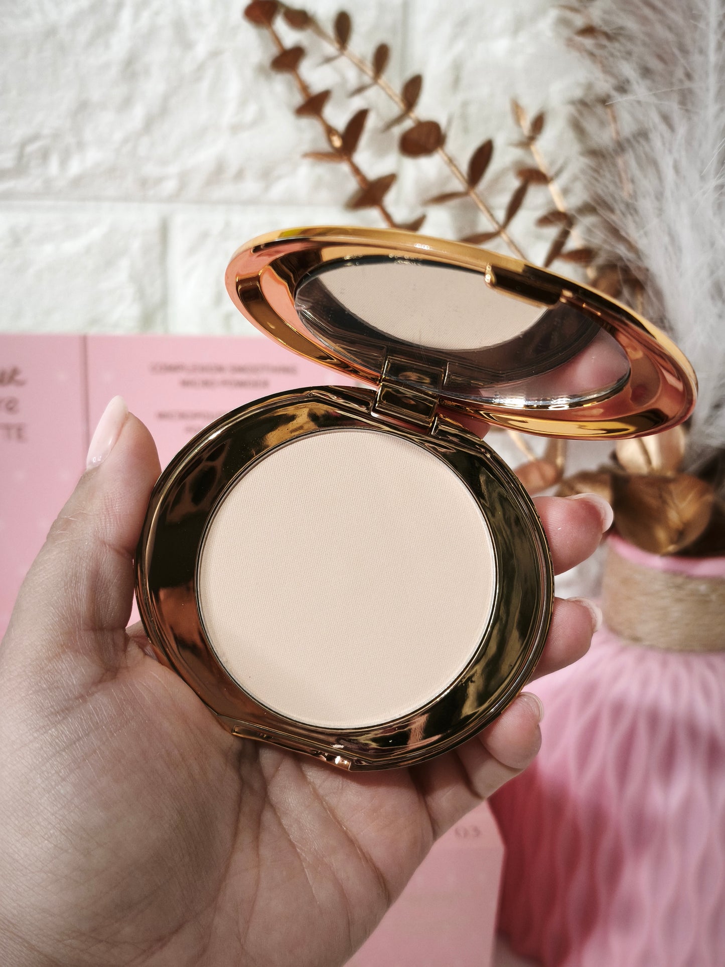 Polvo Compacto de la Tita Charlotte - Pillow Talk