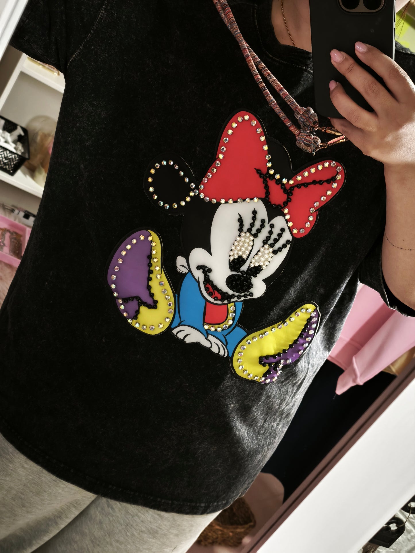 Camiseta Oversize Acid Wash Minnie Negro - Perlas & Strass