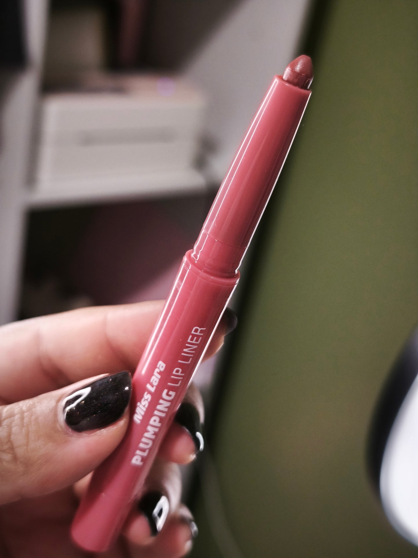 Delineador de Labios Efecto Voluminizador Plumping Lip Liner