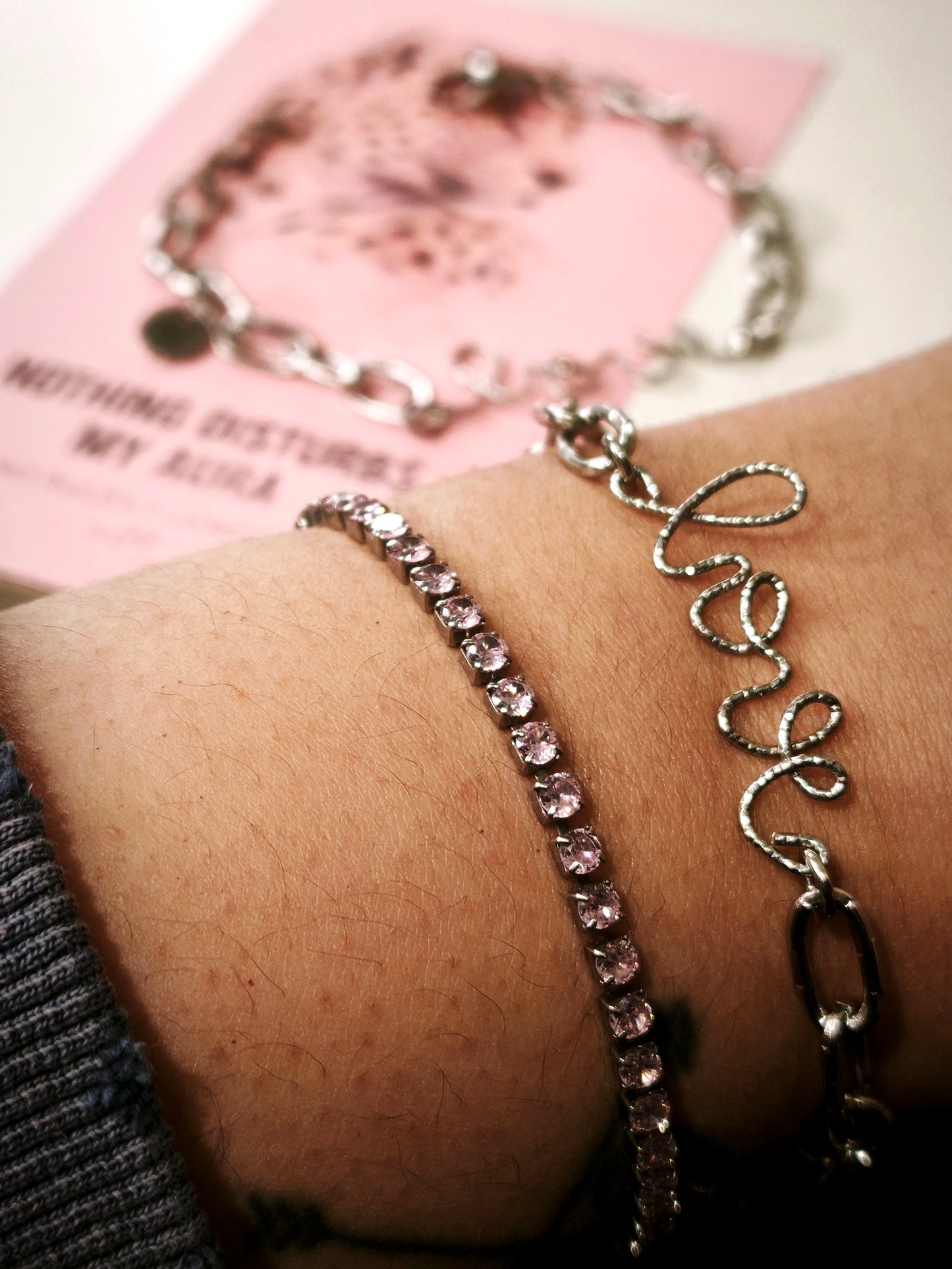 Pulsera LOVE Lettering Plata Diamantada - The Aura Collection - Edición Limitada 💫