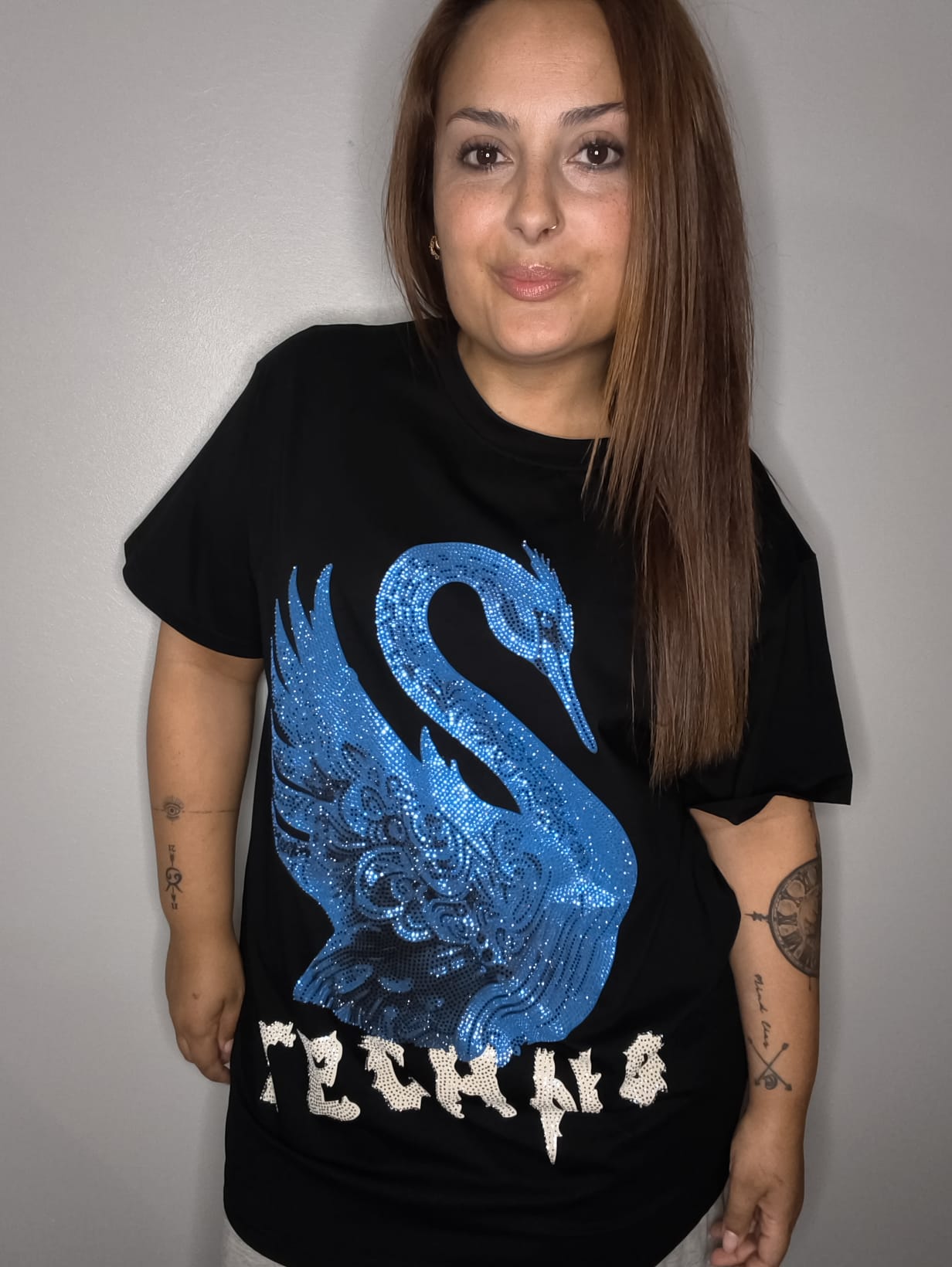 Camiseta Cisne Techno Negro - Fly Out