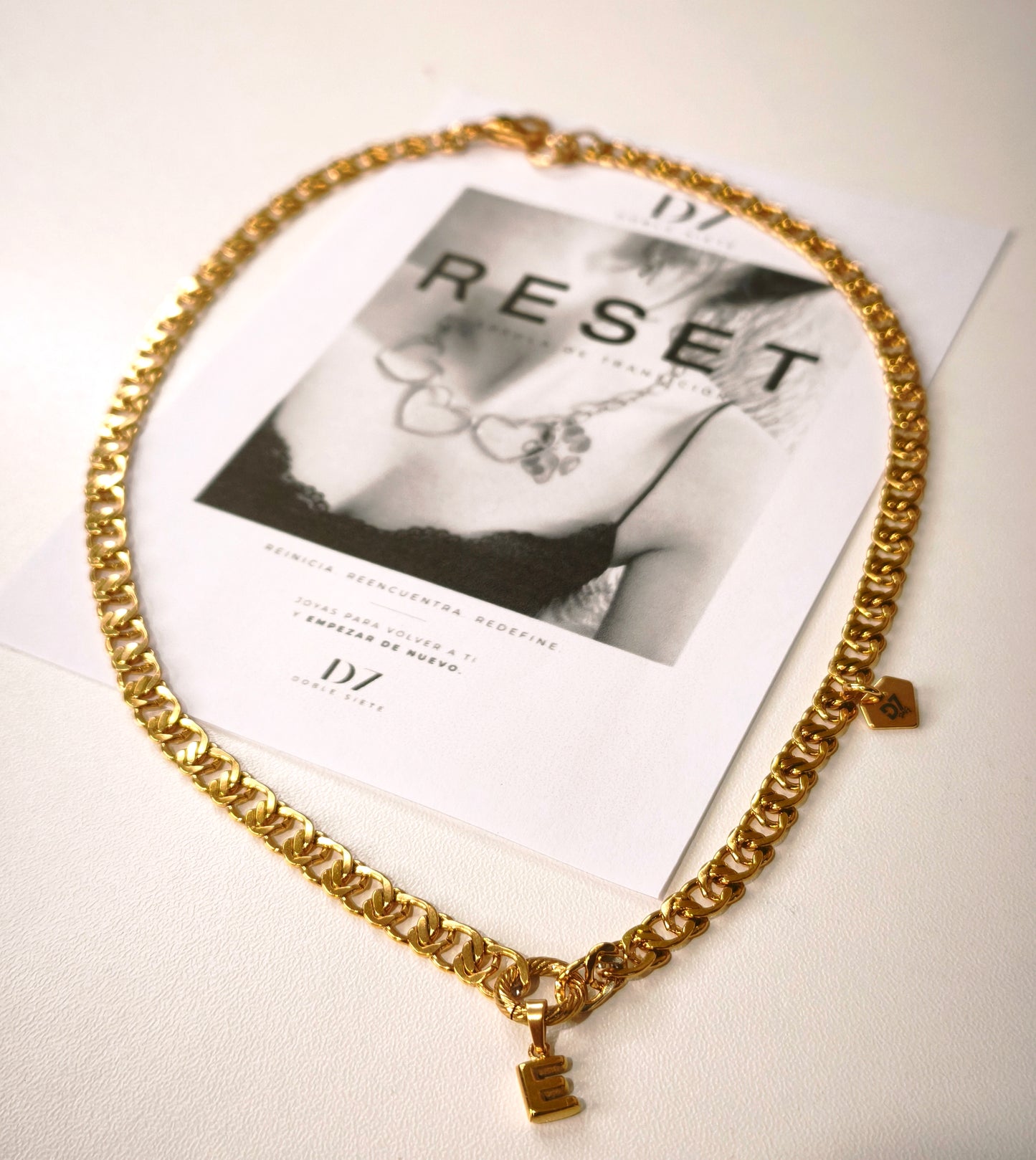 Collar Inicial Oro - RESET x D7