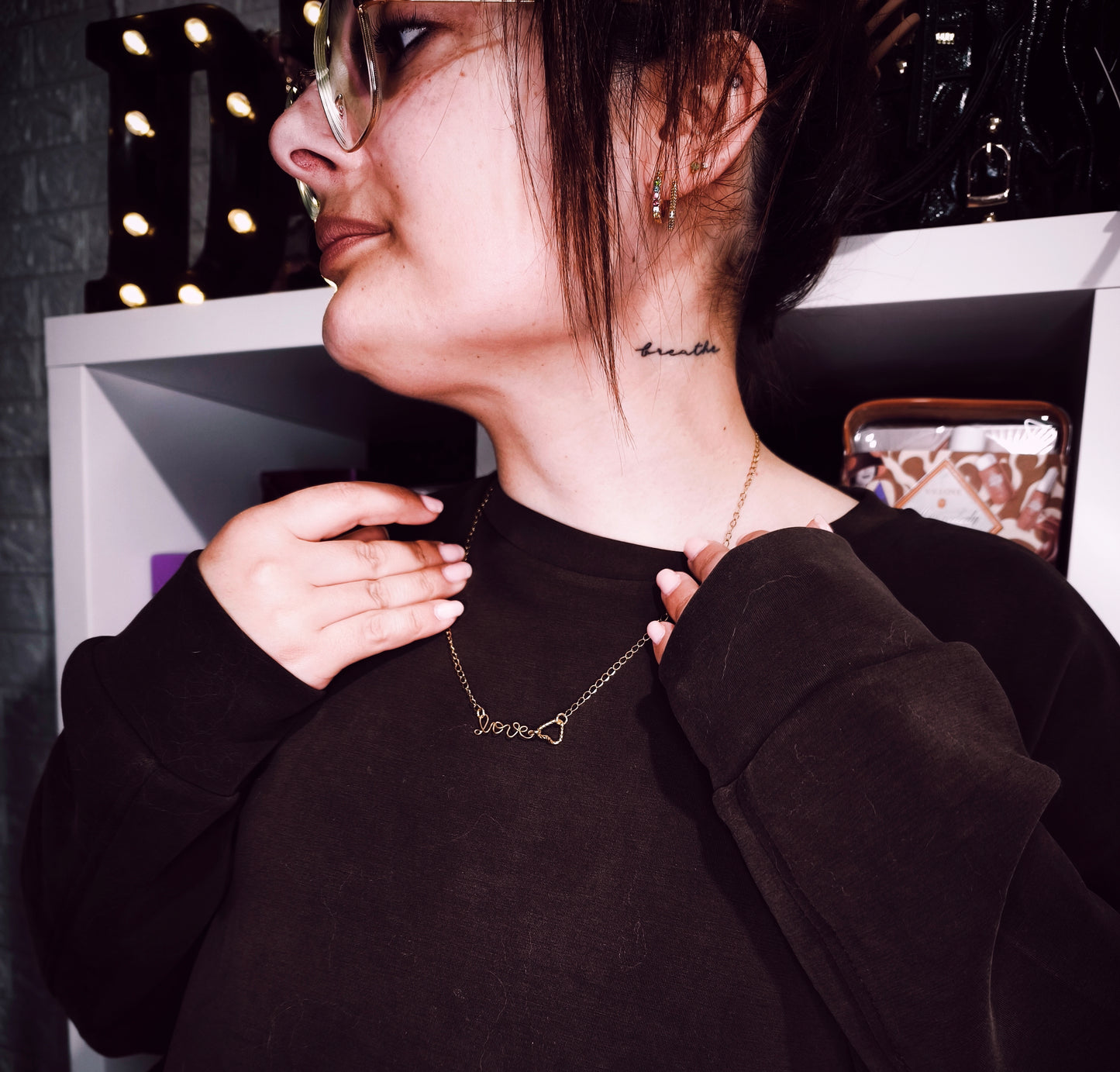 Collar LOVE Lettering ORO - AURA x D7