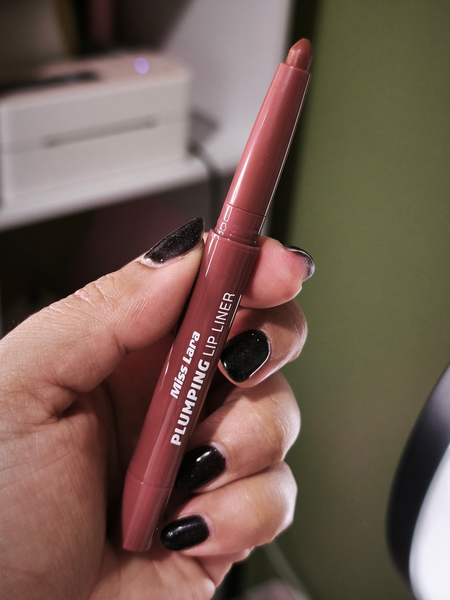 Delineador de Labios Efecto Voluminizador Plumping Lip Liner