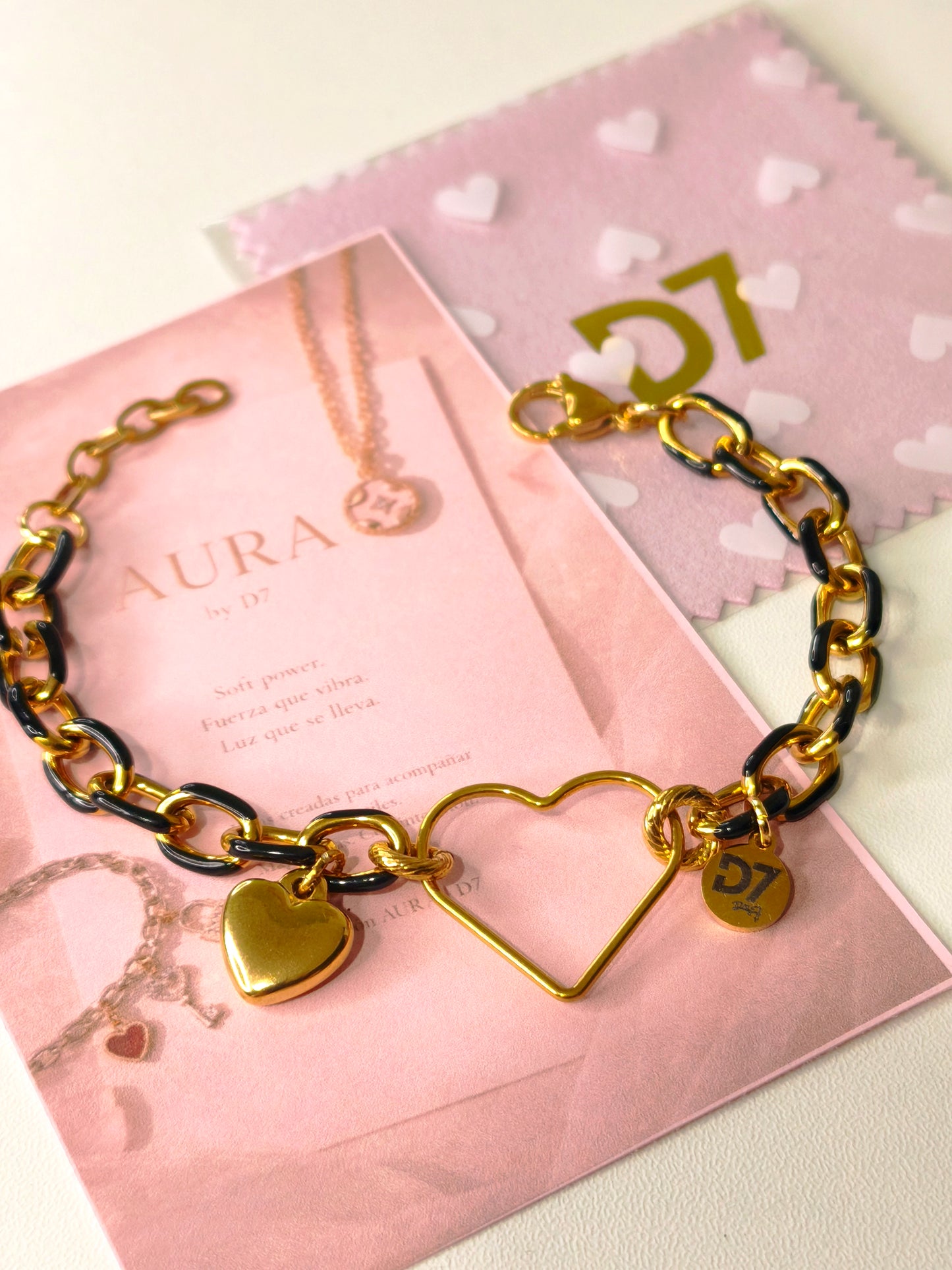 Pulsera Noir Love  – Colección AURA | D7