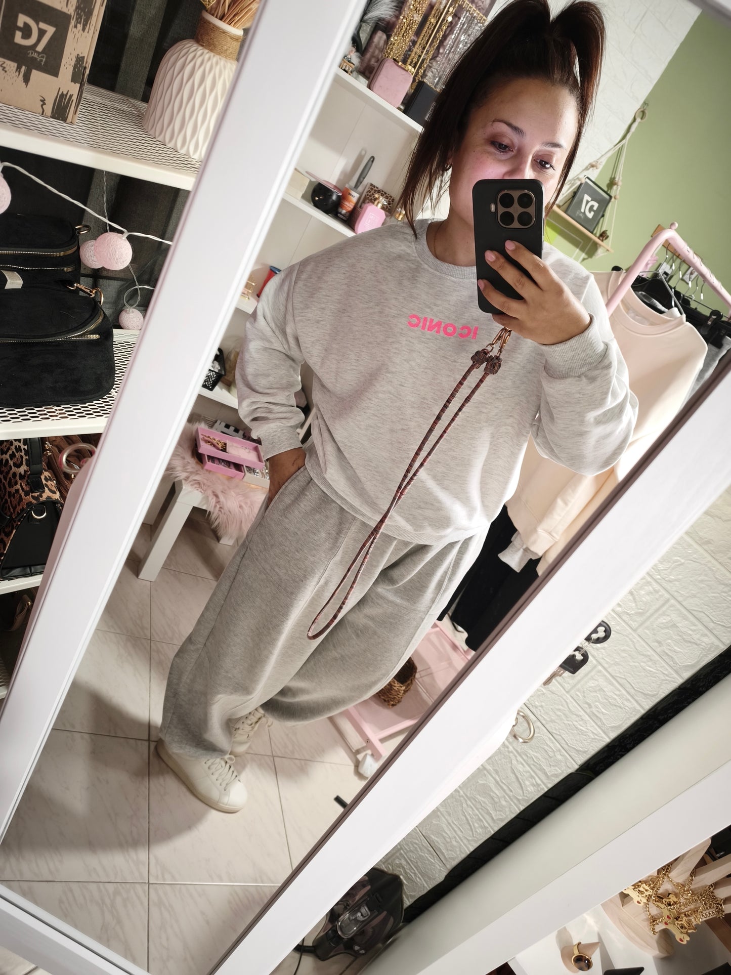 Sudadera ICONIC Gris 🩶